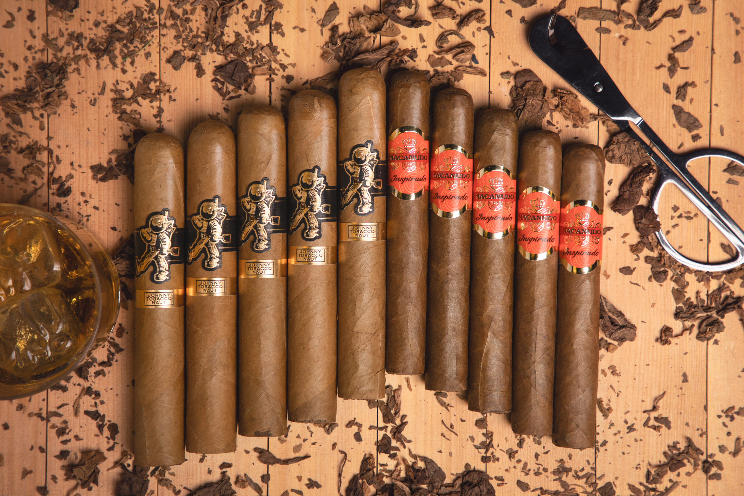 cigar 5-packs displayed